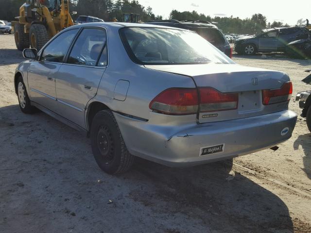 1HGCG65561A080210 - 2001 HONDA ACCORD LX GRAY photo 3