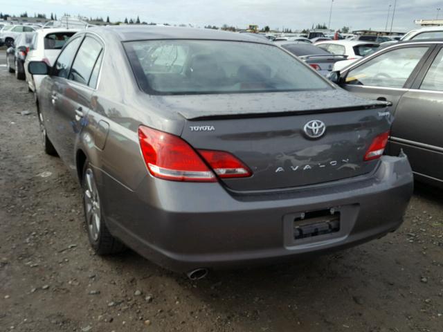 4T1BK36B27U196163 - 2007 TOYOTA AVALON XL GRAY photo 3