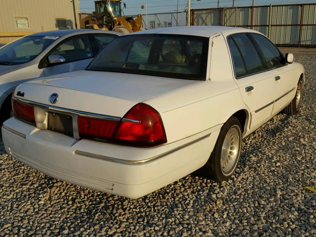 2MEFM75WX2X645598 - 2002 MERCURY GRAND MARQ WHITE photo 4