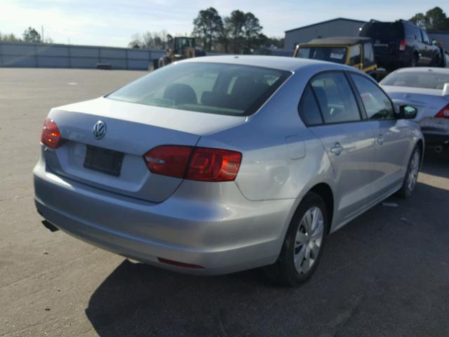 3VW2K7AJ0BM380036 - 2011 VOLKSWAGEN JETTA BASE 银色 照片 4