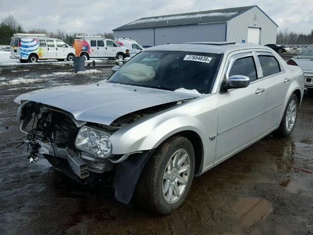 2C3KA63H06H518614 - 2006 CHRYSLER 300C SILVER photo 2