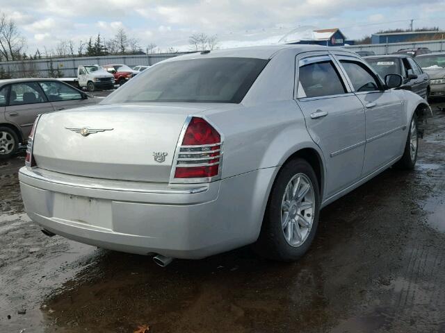 2C3KA63H06H518614 - 2006 CHRYSLER 300C SILVER photo 4