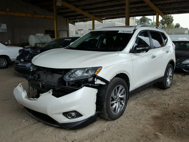 5N1AT2MT8FC762054 - 2015 NISSAN ROGUE S WHITE photo 2