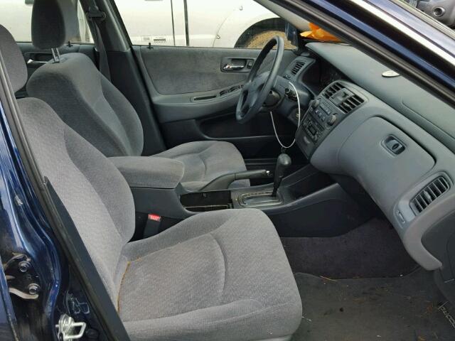 JHMCG56411C030106 - 2001 HONDA ACCORD LX BLUE photo 5