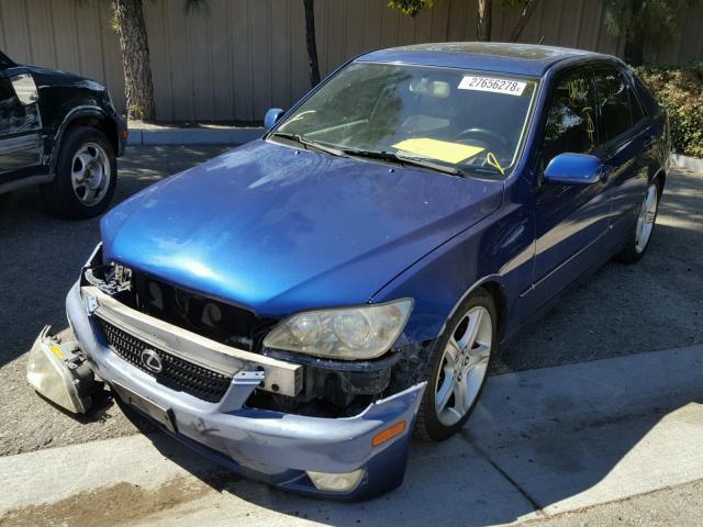 JTHBD192920047844 - 2002 LEXUS IS 300 BLUE photo 2