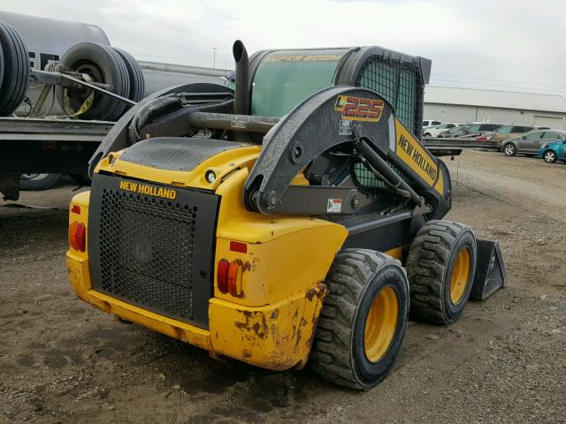 JAF0L225LDM473087 - 2013 NEWH SKIDLOADER YELLOW photo 4