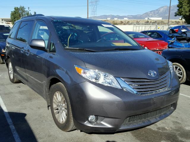 5TDYZ3DC1HS877751 - 2017 TOYOTA SIENNA XLE GRAY photo 1