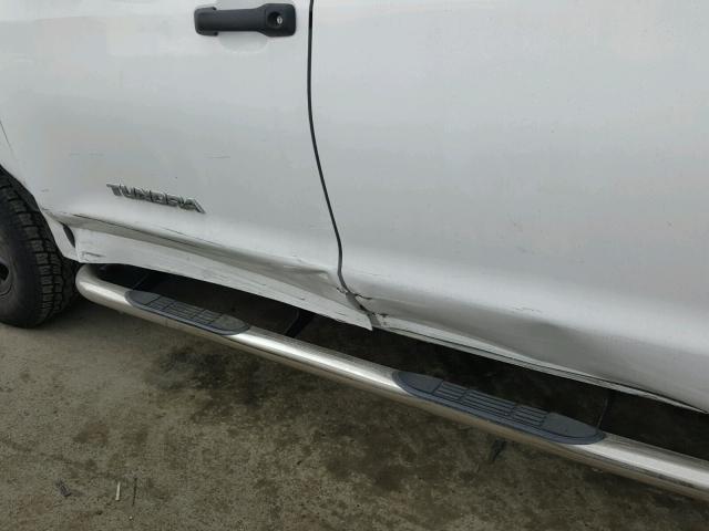 5TBRT54177S451117 - 2007 TOYOTA TUNDRA DOU WHITE photo 9