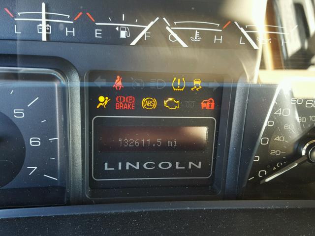 5LMJJ2J56AEJ09633 - 2010 LINCOLN NAVIGATOR წითელი ფოტო 8