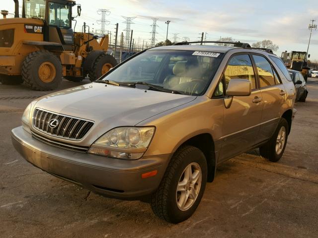 JTJHF10U210220670 - 2001 LEXUS RX 300 BEIGE photo 2