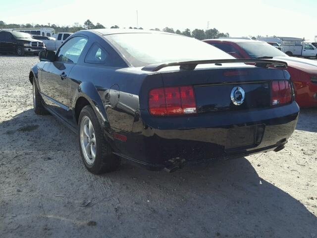 1ZVHT82H185155745 - 2008 FORD MUSTANG GT BLACK photo 3