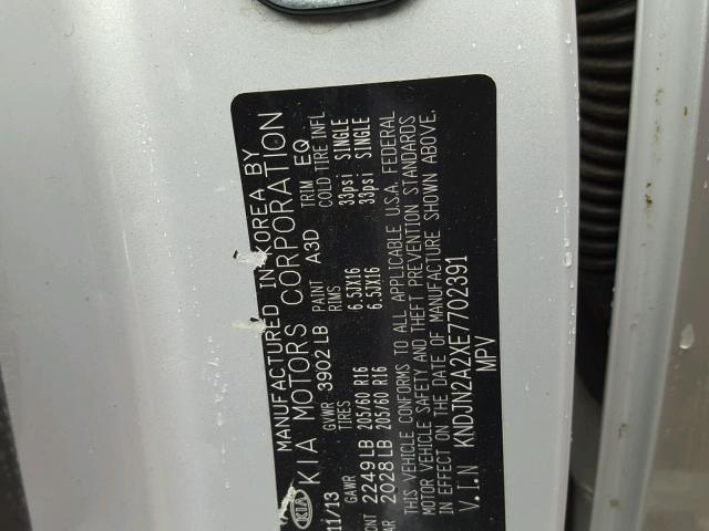 KNDJN2A2XE7702391 - 2014 KIA SOUL SILVER photo 10