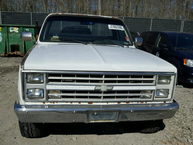 1GCEV14K3HF336095 - 1987 CHEVROLET V10 WHITE photo 9