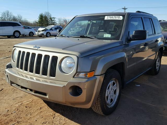 1J8FF28W48D514072 - 2008 JEEP PATRIOT SP GOLD photo 2