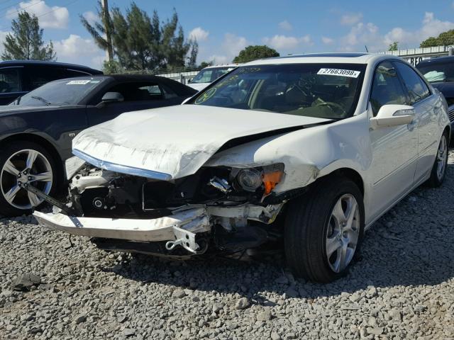 JH4KB16596C011869 - 2006 ACURA RL WHITE photo 2