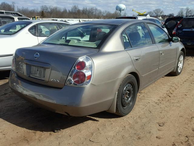 1N4AL11D75C341829 - 2005 NISSAN ALTIMA S GOLD photo 4