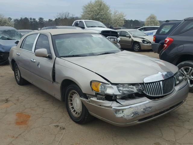 1LNHM81W61Y698220 - 2001 LINCOLN TOWN CAR E BEIGE photo 1