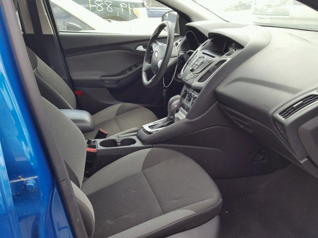 1FADP3K29EL246179 - 2014 FORD FOCUS SE BLUE photo 5