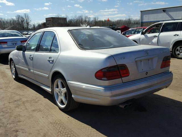 WDBJF74J9YB149648 - 2000 MERCEDES-BENZ E 55 AMG SILVER photo 3