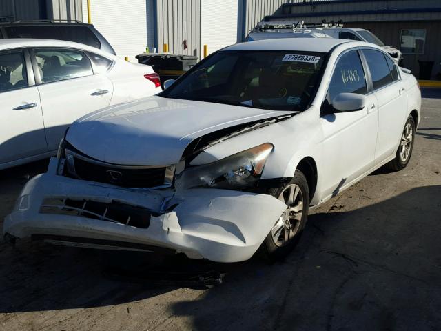 1HGCP26428A043602 - 2008 HONDA ACCORD LXP WHITE photo 2