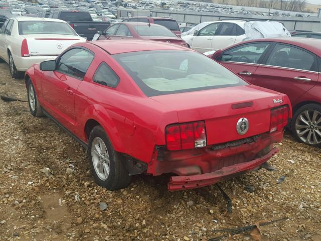 1ZVFT80N255118053 - 2005 FORD MUSTANG RED photo 3