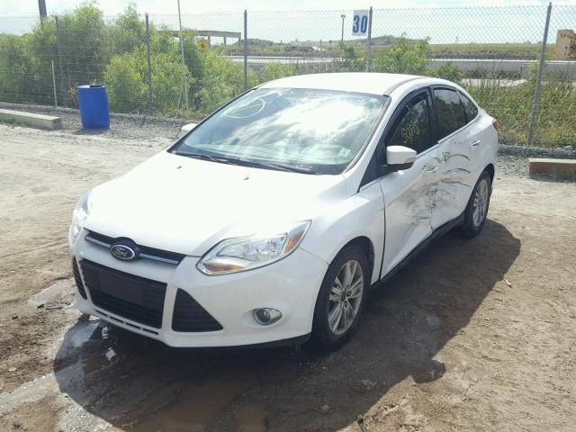 1FAHP3H29CL444332 - 2012 FORD FOCUS SEL WHITE photo 2