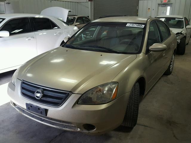 1N4AL11D02C197245 - 2002 NISSAN ALTIMA BAS GOLD photo 2