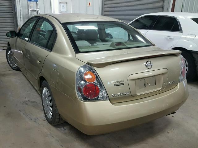 1N4AL11D02C197245 - 2002 NISSAN ALTIMA BAS GOLD photo 3