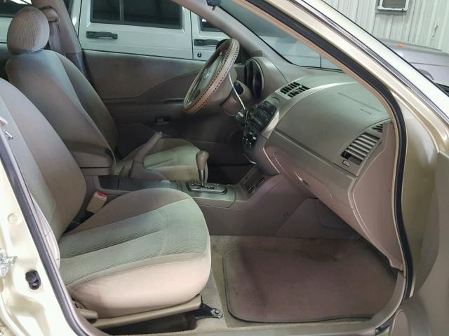 1N4AL11D02C197245 - 2002 NISSAN ALTIMA BAS GOLD photo 5