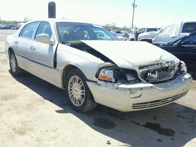 1LNHM83V86Y630268 - 2006 LINCOLN TOWN CAR D CREAM photo 1