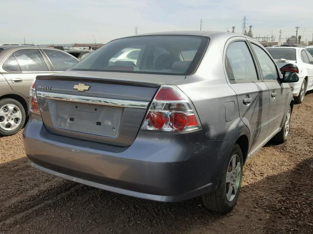 KL1TD56E39B642951 - 2009 CHEVROLET AVEO LS SILVER photo 4