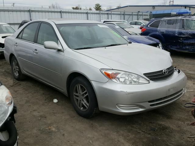 4T1BE30K72U604701 - 2002 TOYOTA CAMRY LE SILVER photo 1