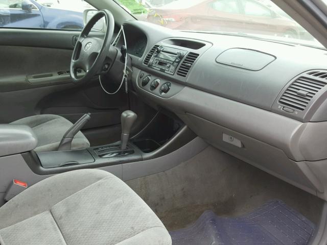 4T1BE30K72U604701 - 2002 TOYOTA CAMRY LE SILVER photo 5