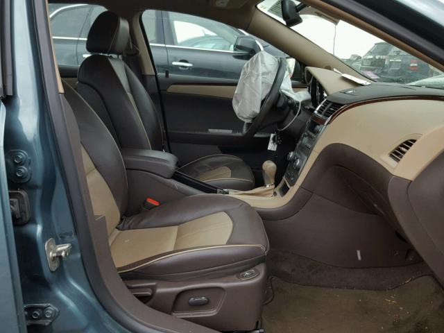 1G1ZK57B09F147492 - 2009 CHEVROLET MALIBU LTZ 青色 照片 5