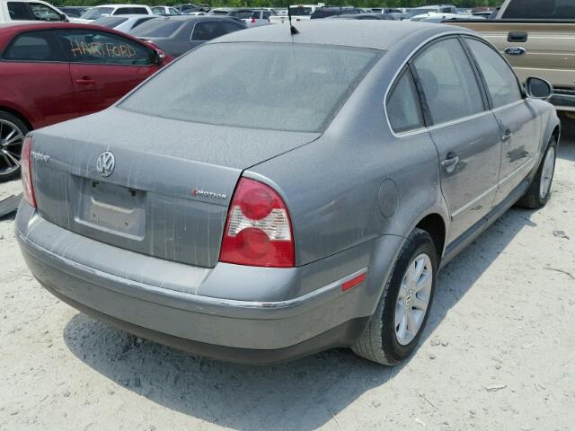 WVWPD63B34P322342 - 2004 VOLKSWAGEN PASSAT GLS SILVER photo 4