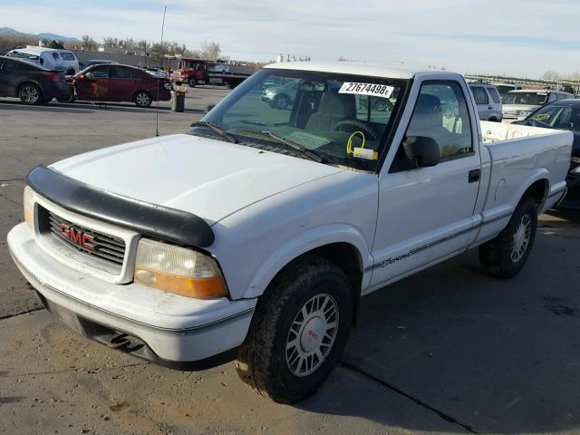 1GTDT14X4W8500517 - 1998 GMC SONOMA WHITE photo 2