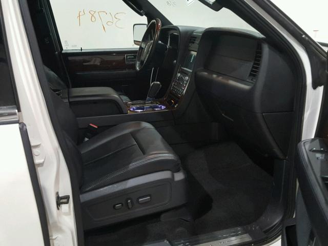 5LMJJ2JTXFEJ09222 - 2015 LINCOLN NAVIGATOR WHITE photo 5