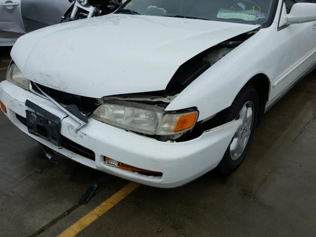 1HGCE6675TA012036 - 1996 HONDA ACCORD EX WHITE photo 9