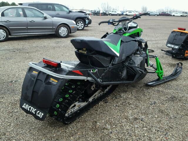 4UF13SNW2DT124322 - 2013 ARCT SNOWMOBILE BLACK photo 4