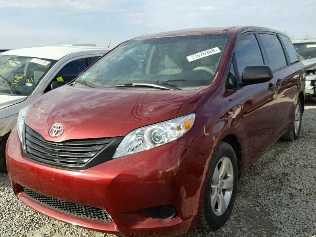 5TDZK3DC0DS399258 - 2013 TOYOTA SIENNA BAS BURGUNDY photo 2