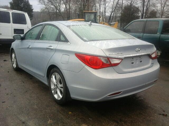 5NPEC4AC5DH667863 - 2013 HYUNDAI SONATA SE BLUE photo 3