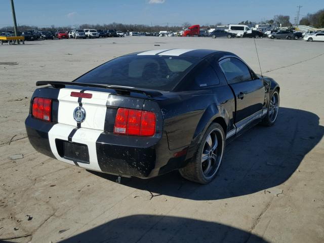 1ZVFT80N365154187 - 2006 FORD MUSTANG BLACK photo 4