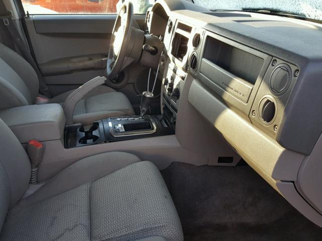 1J8HG48N66C274616 - 2006 JEEP COMMANDER GOLD photo 5