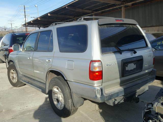 JT3GN86R8Y0164035 - 2000 TOYOTA 4RUNNER SR SILVER photo 3