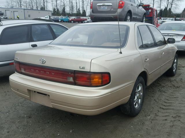 JT2SK12E0P0132759 - 1993 TOYOTA CAMRY LE GOLD photo 4