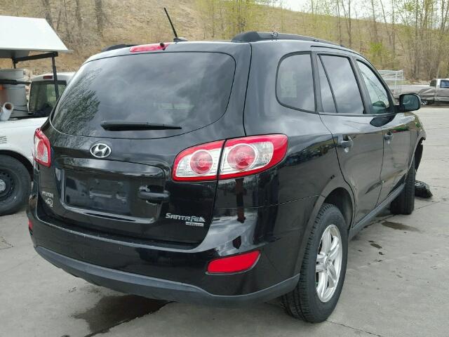 5XYZGDAB3BG024252 - 2011 HYUNDAI SANTA FE G BLACK photo 4