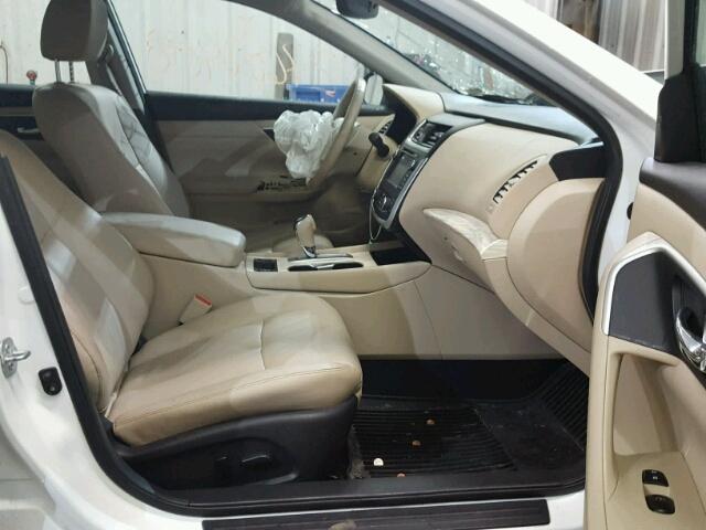 1N4AL3AP4GC138325 - 2016 NISSAN ALTIMA 2.5 WHITE photo 5