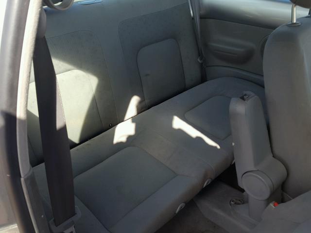 3VWCF21C3YM433303 - 2000 VOLKSWAGEN NEW BEETLE ვერცხლისფერი ფოტო 6