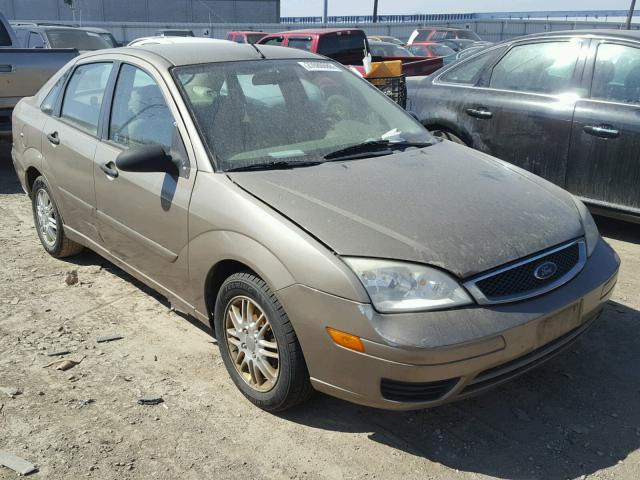 1FAFP34N95W117194 - 2005 FORD FOCUS ZX4 TAN photo 1