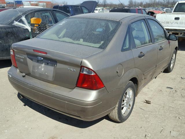 1FAFP34N95W117194 - 2005 FORD FOCUS ZX4 TAN photo 4